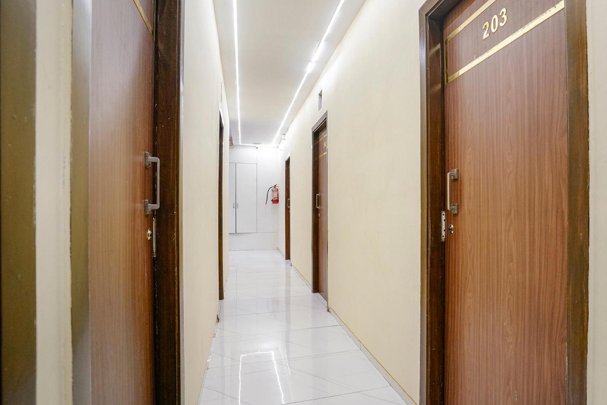 Fabhotel Powai Inn Mumbai Exterior foto